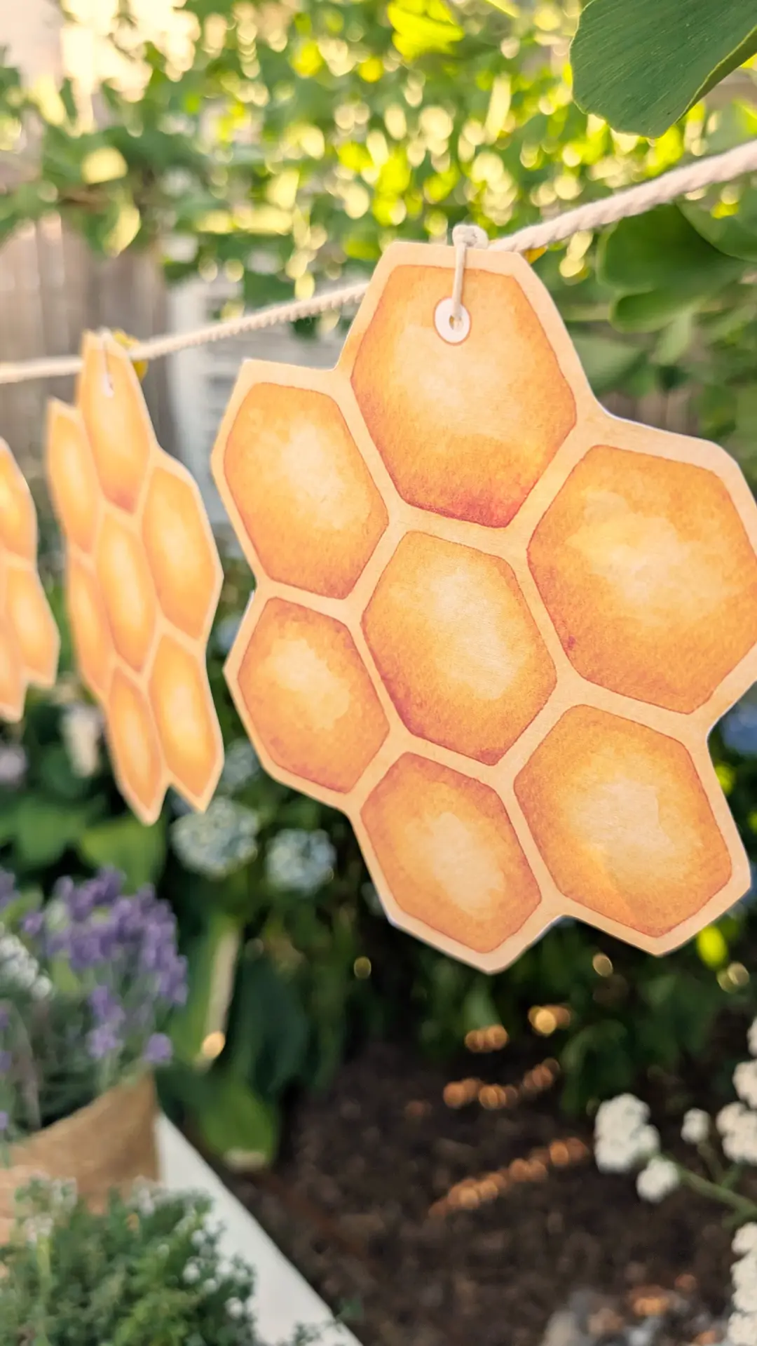 “Honeycomb Garland” Printable